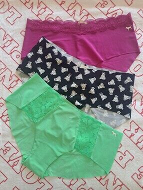 PINK panties bundle (L) New